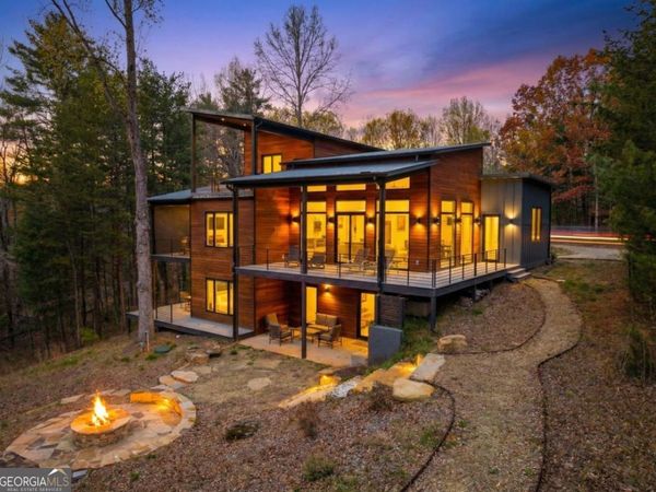 23 Lake Trail W, Unit 10, Hiawassee, GA 30546