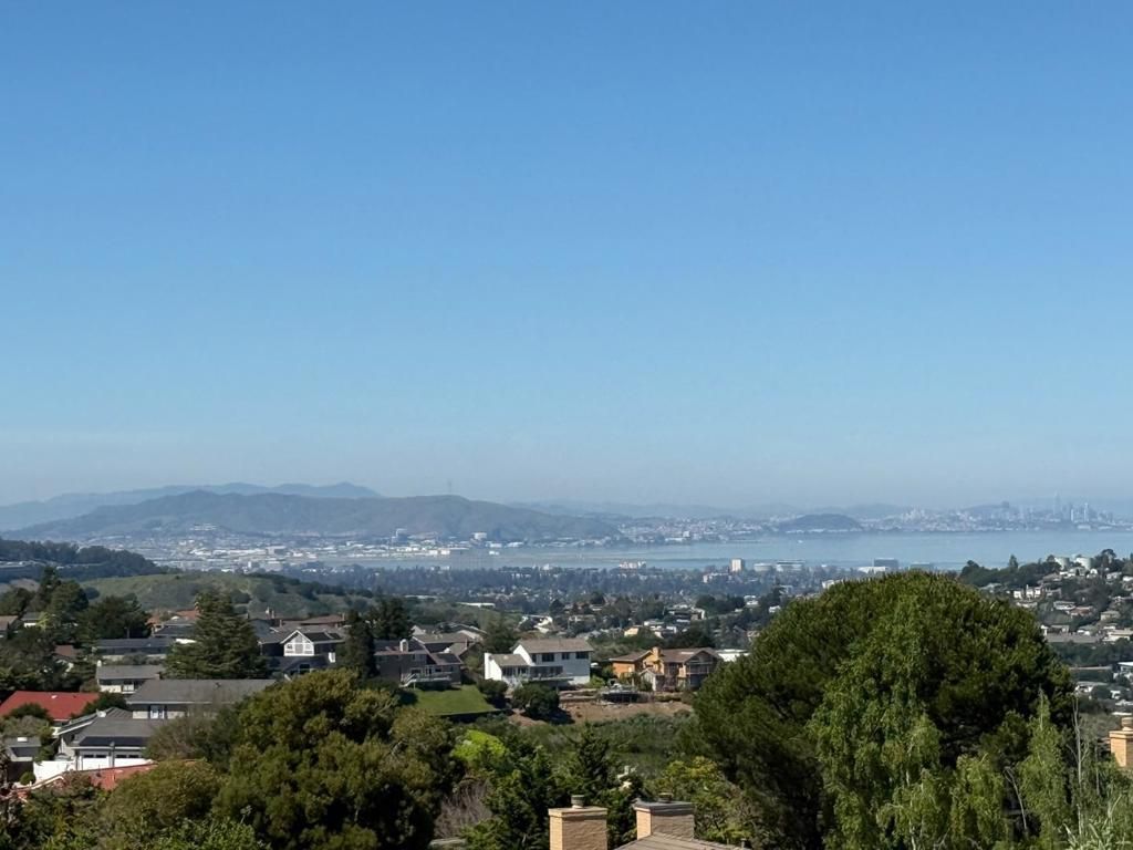 228 Crestview Drive, San Carlos, CA 94070 Main Photo