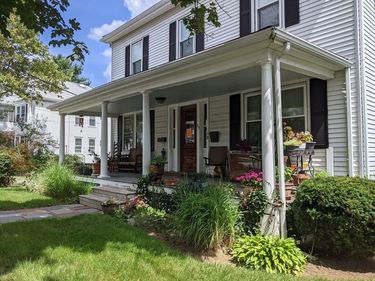 184 White St, Unit 2, Belmont, MA 02478