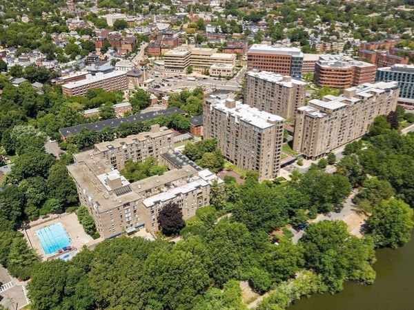 99 Pond Ave, Unit 417, Brookline, MA 02445