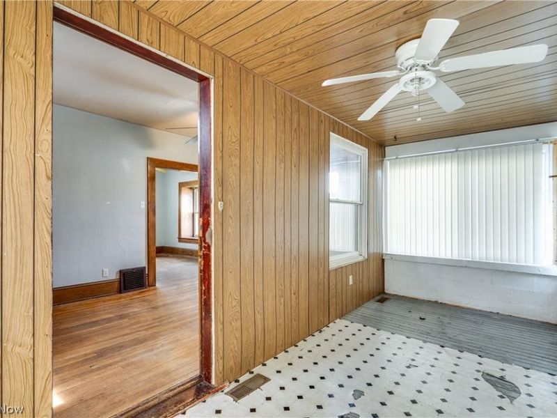 2642 6th Street, Cuyahoga Falls, OH 44221 Photo 3