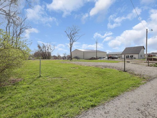 13090 Maple Road NE, Thornville, OH 43076