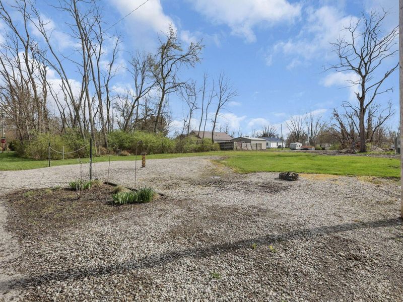13090 Maple Road NE, Thornville, OH 43076 Photo 2