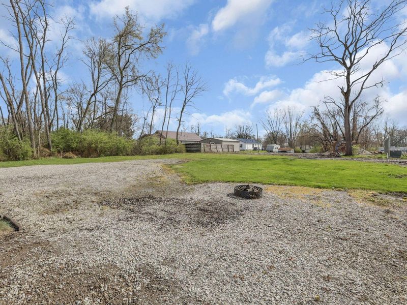 13090 Maple Road NE, Thornville, OH 43076 Photo 3