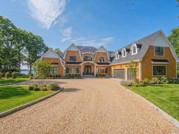 106 Cove Road, Northport, NY 11768