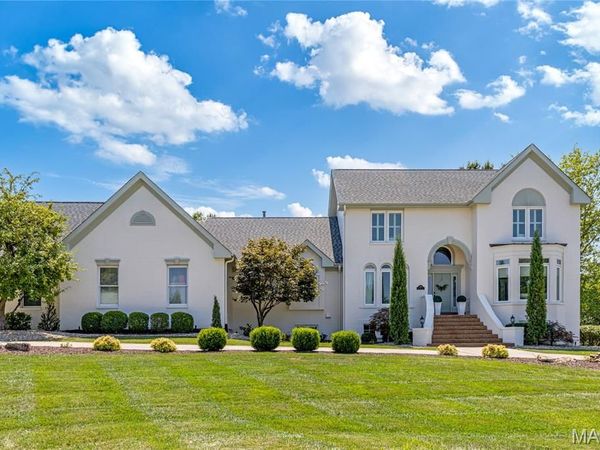 1069 Whitmoor Drive, Weldon Spring, MO 63304