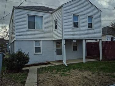 633 Elm, Wyandotte, MI 48192