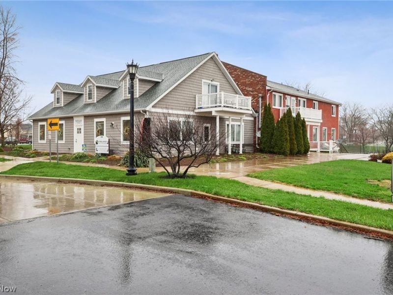 352 Main Street, Unit B, Huron, OH 44839 Photo 21