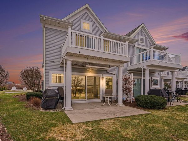 923 W Savidge Street, Spring Lake, MI 49456