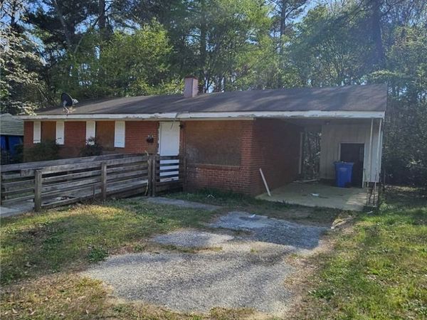 1454 Thelbert Drive, Fayetteville, NC 28301