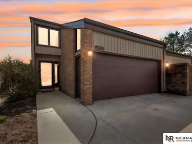 2801 Park Place Drive , Lincoln, NE 68506
