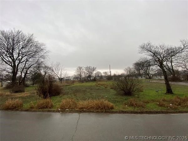 15923 E Newton Place , Tulsa, OK 74116