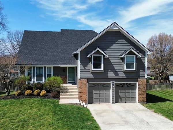 8442 Darnell Street, Lenexa, KS 66215