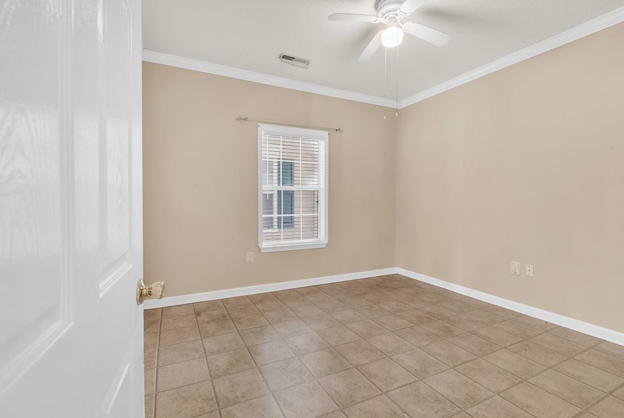 248 Sun Colony Blvd. Photo 15