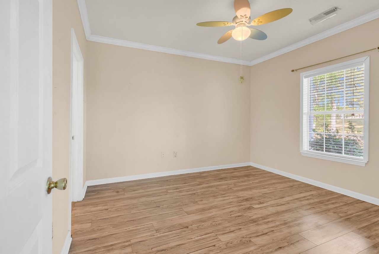 248 Sun Colony Blvd. Photo 20