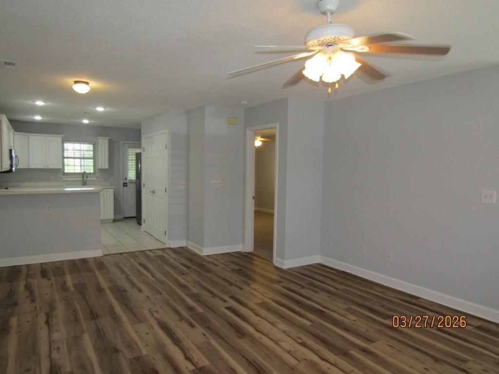 1812 Cain St. Photo 5