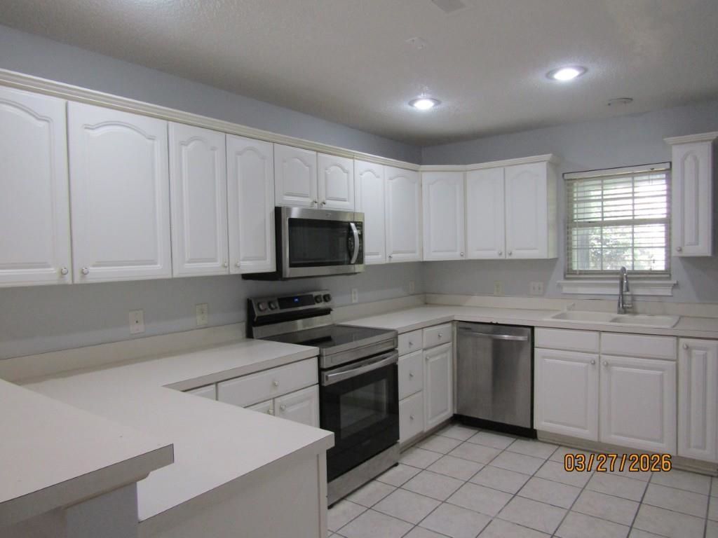 1812 Cain St. Photo 7