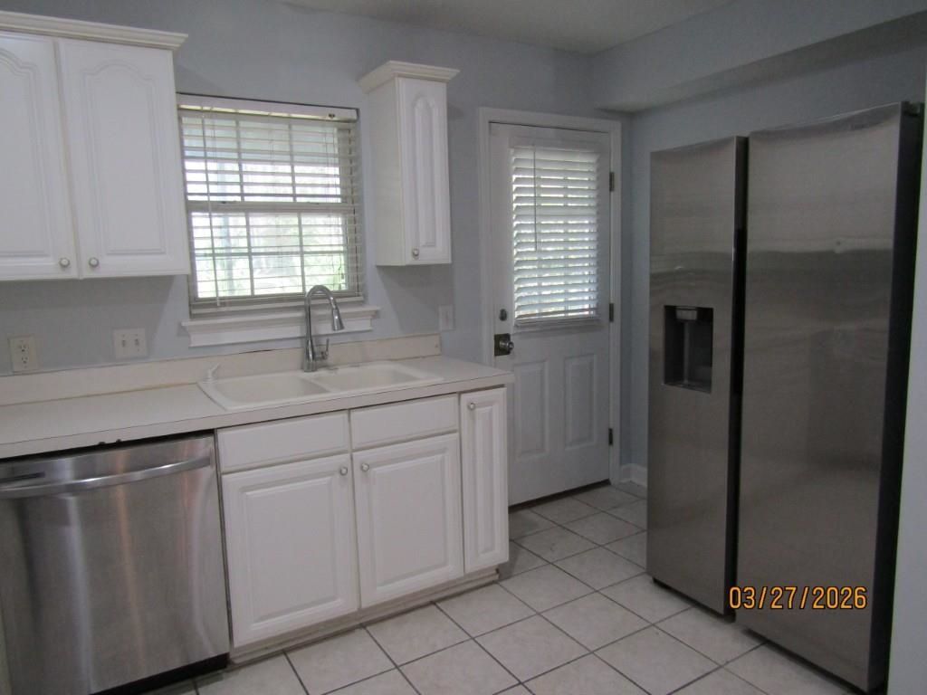 1812 Cain St. Photo 9