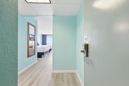 201 74th Ave. N  photo 4