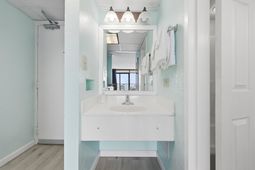 201 74th Ave. N  photo 4