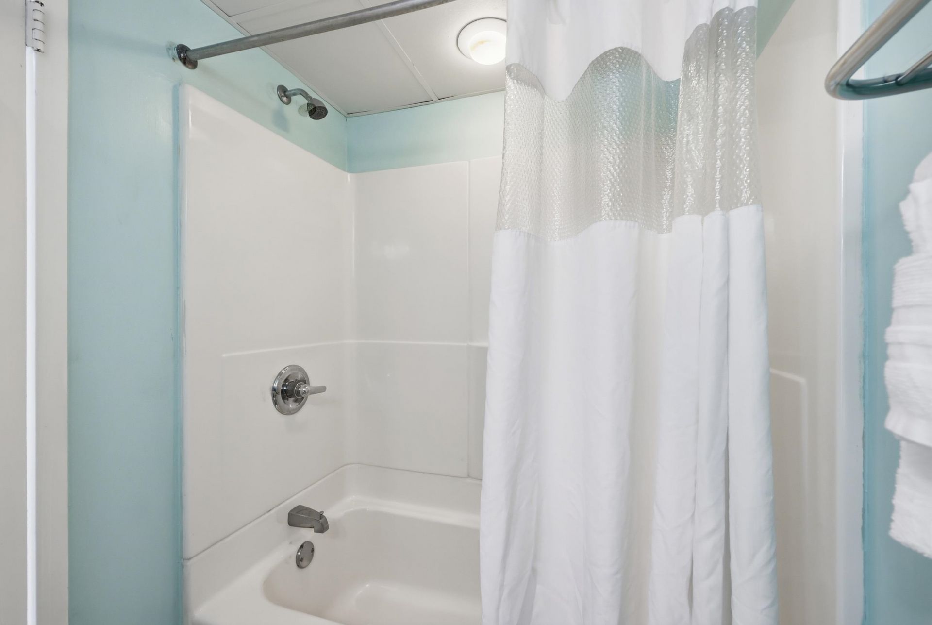 201 74th Ave. N  Photo 6