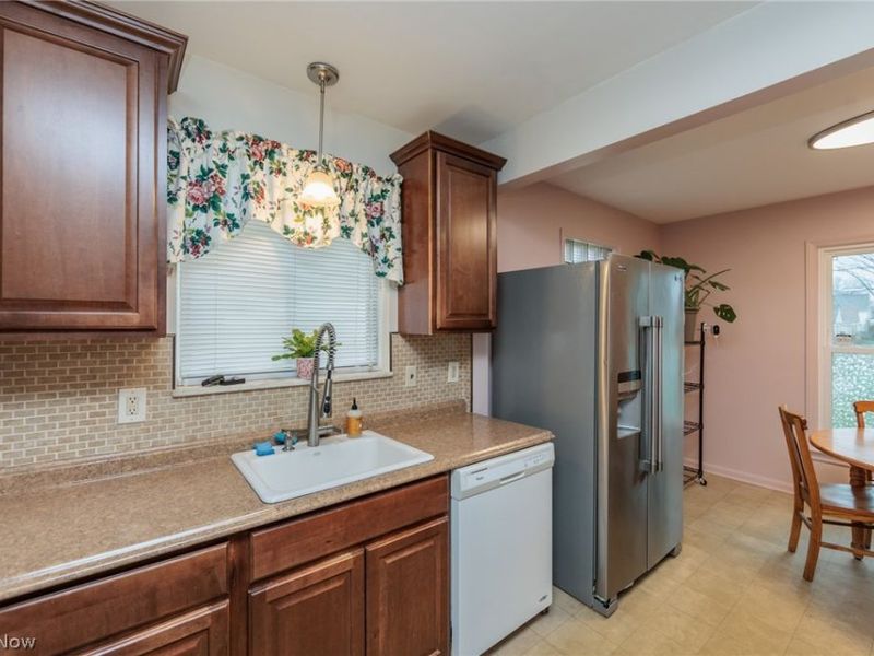 2071 Wrenford Road , South Euclid, OH 44121 Photo 10