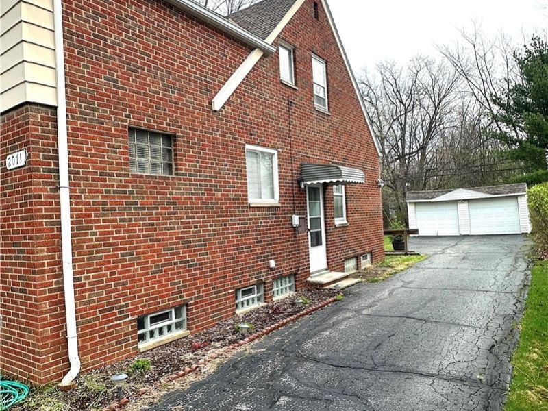 2071 Wrenford Road, South Euclid, OH 44121 Photo 5