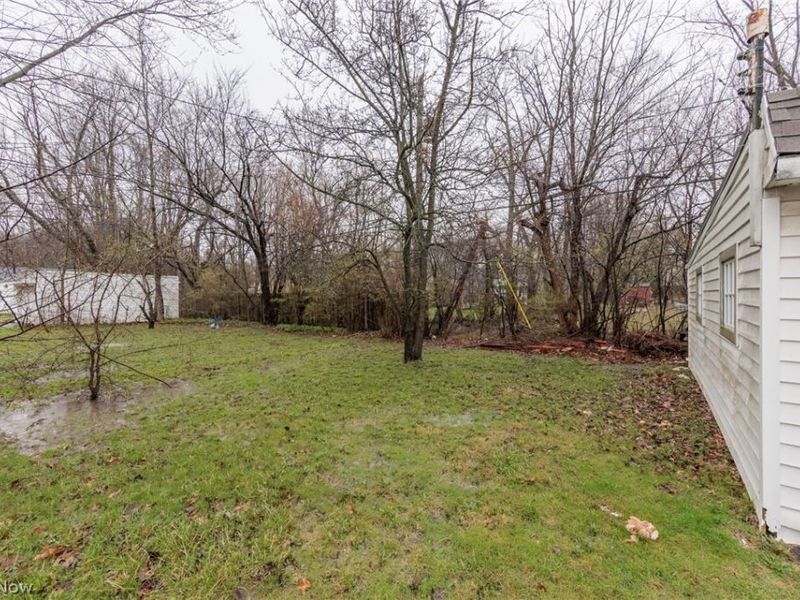 2071 Wrenford Road , South Euclid, OH 44121 Photo 7