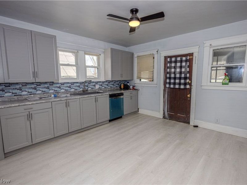 22862 Norman Avenue , Alliance, OH 44601 Photo 11