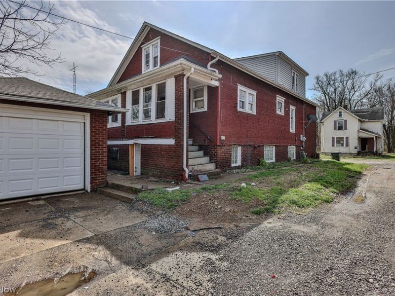 22862 Norman Avenue , Alliance, OH 44601 Photo 2