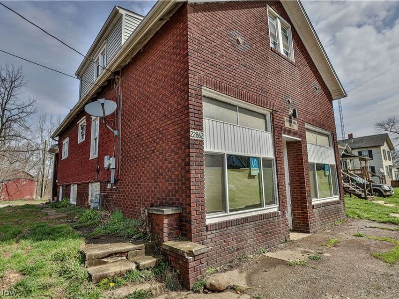22862 Norman Avenue , Alliance, OH 44601 Photo 3