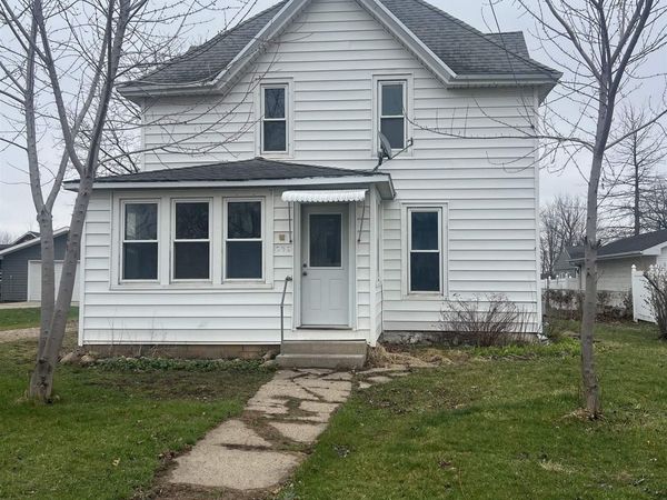 606 2nd. St., Parkersburg, IA 50665