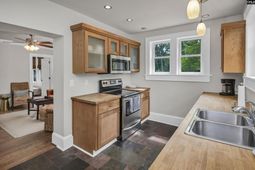 816 S Woodrow Street photo 4