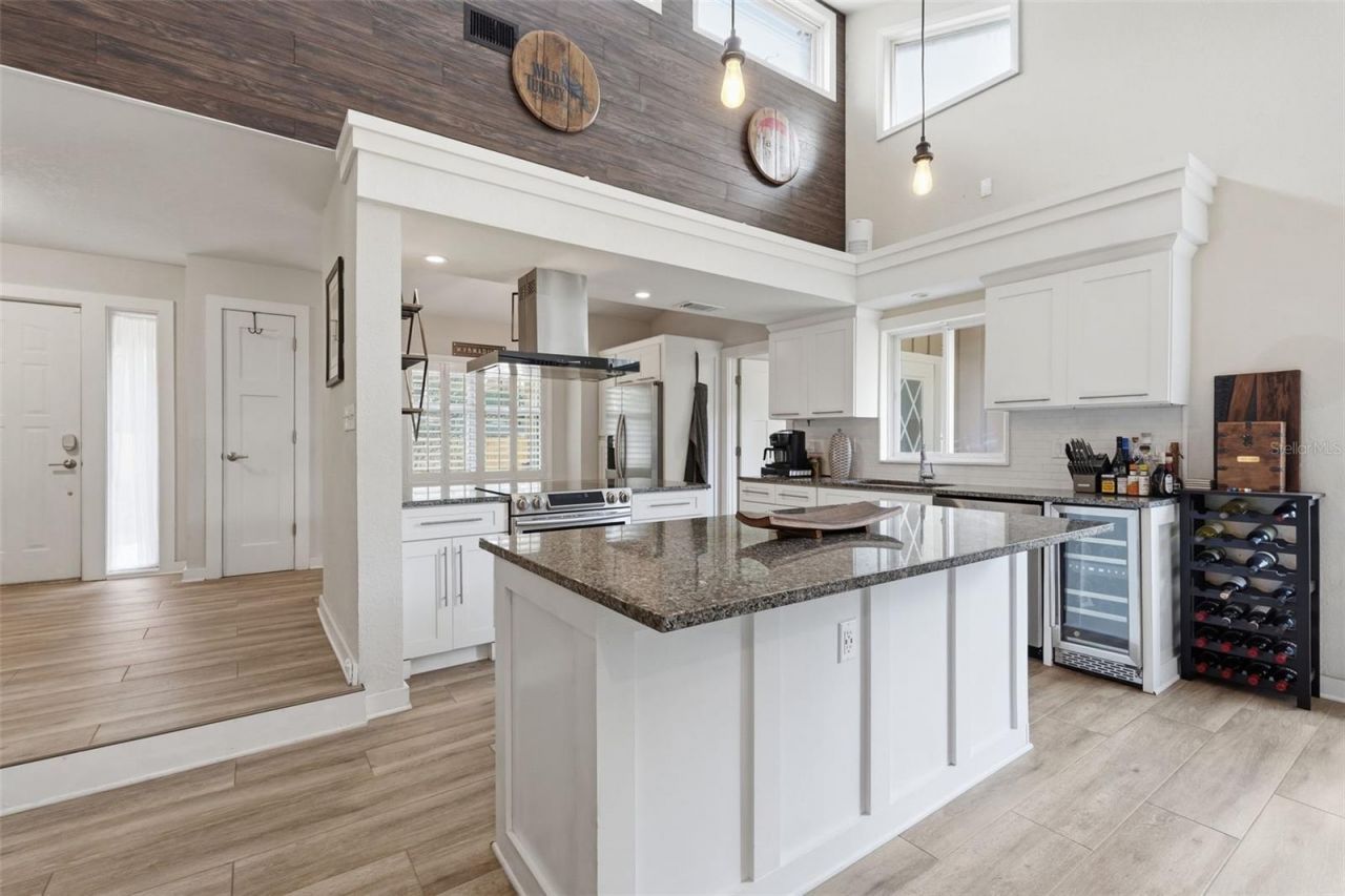 13917 76th Terrace , Seminole, FL 33776 Photo