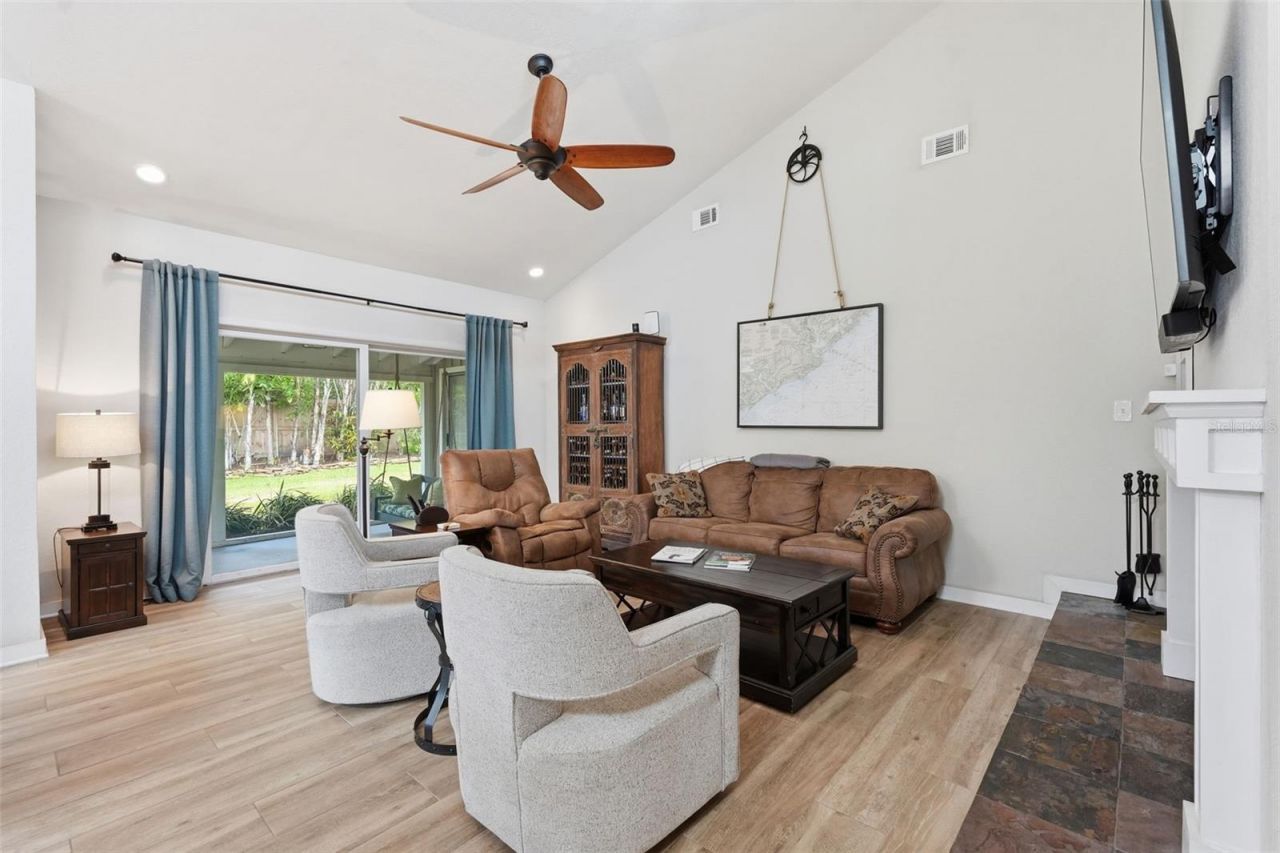 13917 76th Terrace , Seminole, FL 33776 Photo