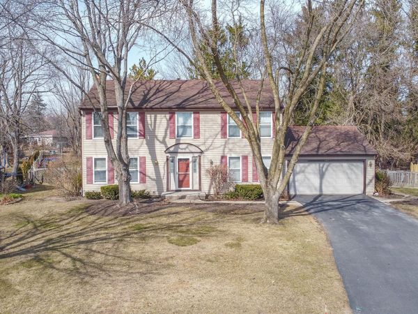 5081 Adele Drive, Gurnee, IL 60031