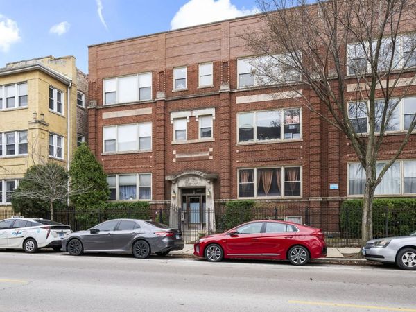829 W Lawrence Avenue , Unit 3, Chicago, IL 60640