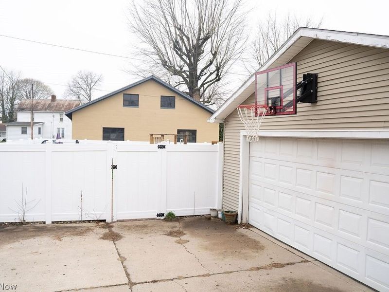 716 N Cross Street, Dover, OH 44622 Photo 4