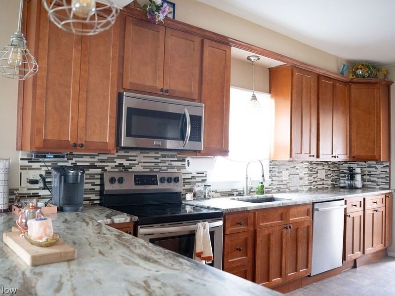 716 N Cross Street, Dover, OH 44622 Photo 5