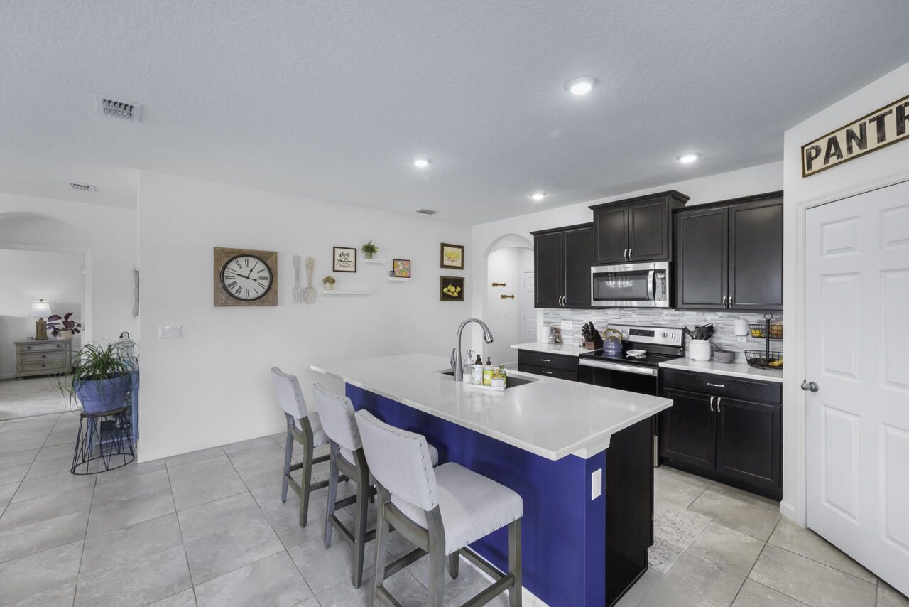 462 SW Kaabe Avenue, Port Saint Lucie, FL 34953 Photo