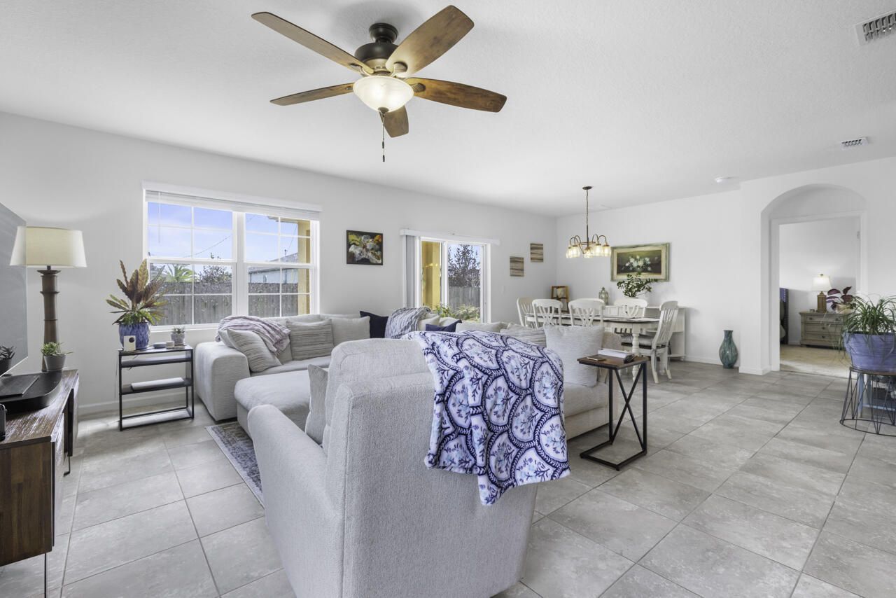 462 SW Kaabe Avenue, Port Saint Lucie, FL 34953 Photo