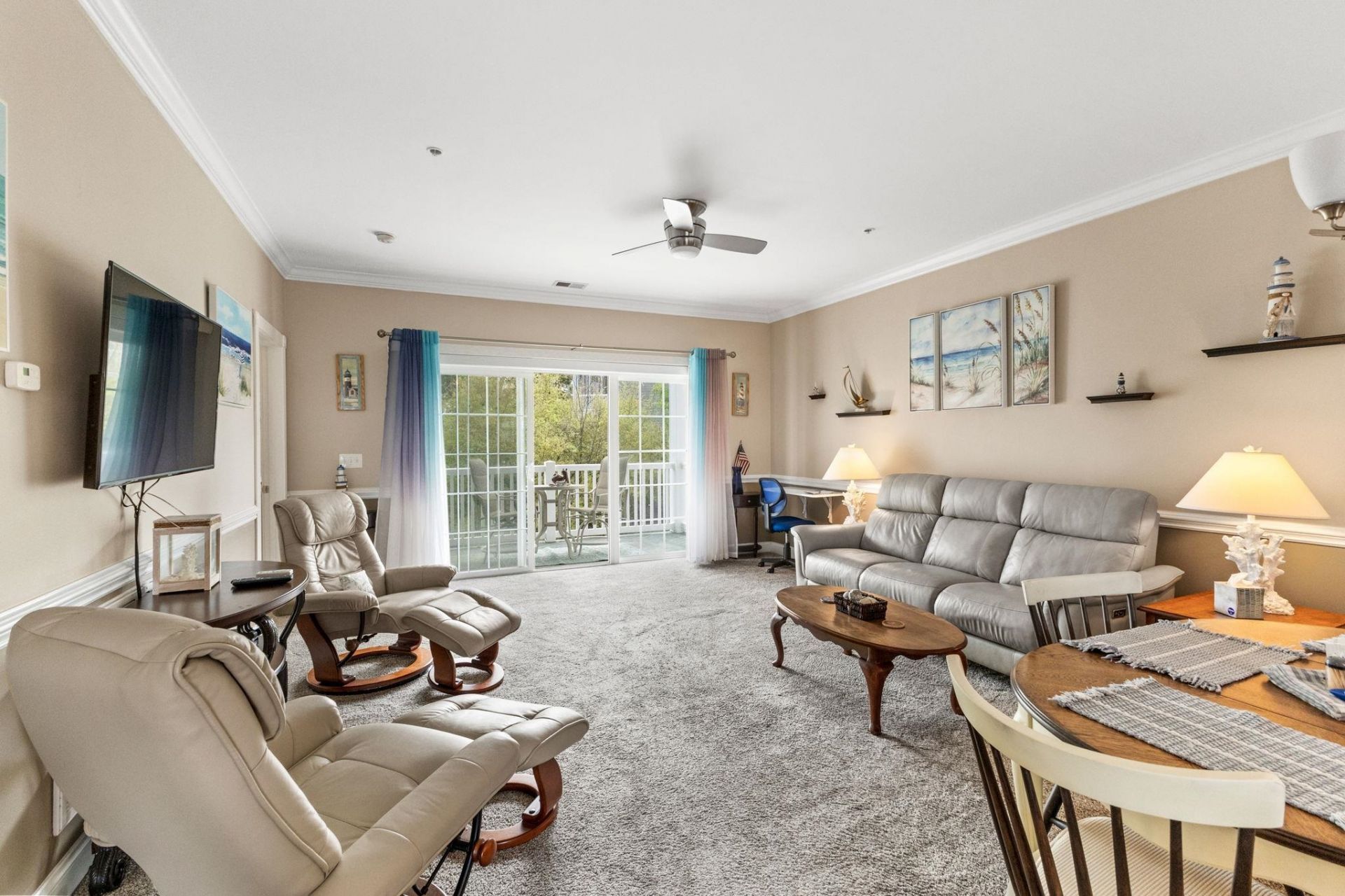 4880 Dahlia Ct.  Photo 8