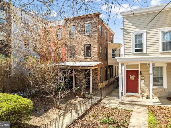 818 PERKIOMEN STREET, PHILADELPHIA, PA 19130