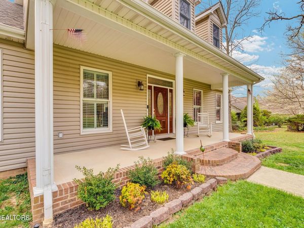 9019 Cherokee Tr, Crossville, TN 38572