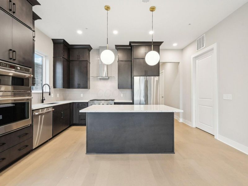 270 Dickenson Street , Unit 304, Columbus, OH 43215 Photo 10