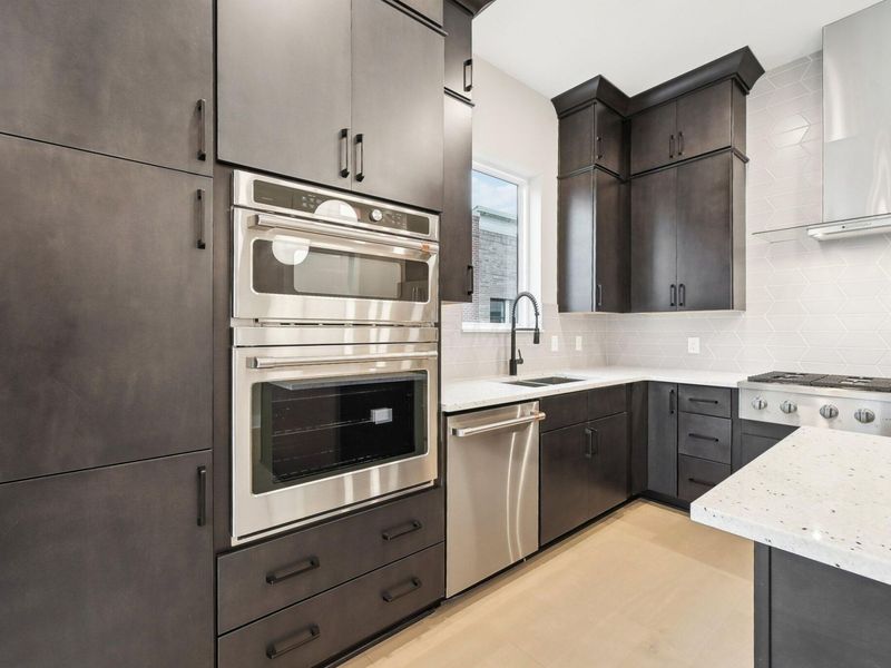 270 Dickenson Street , Unit 304, Columbus, OH 43215 Photo 11