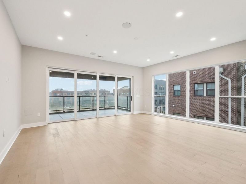 270 Dickenson Street , Unit 304, Columbus, OH 43215 Photo 21