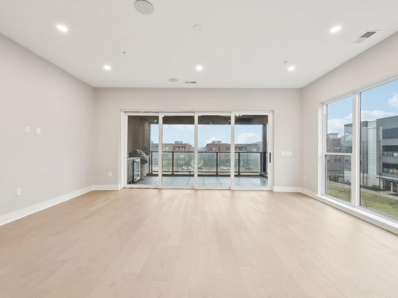 270 Dickenson Street , Unit 304, Columbus, OH 43215 Photo 22