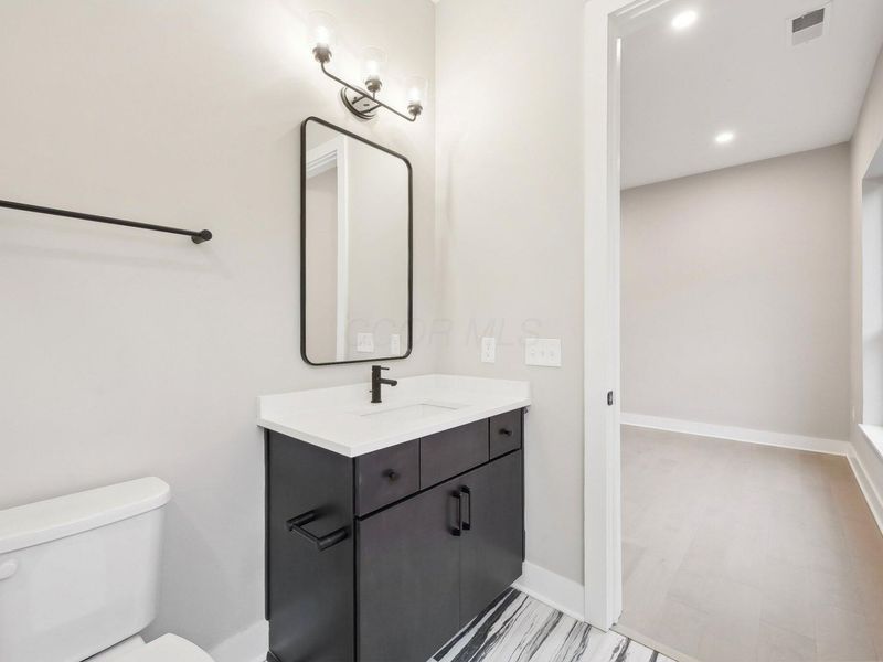 270 Dickenson Street , Unit 304, Columbus, OH 43215 Photo 35