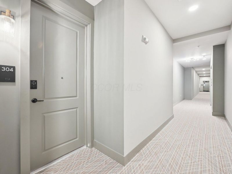 270 Dickenson Street , Unit 304, Columbus, OH 43215 Photo 6